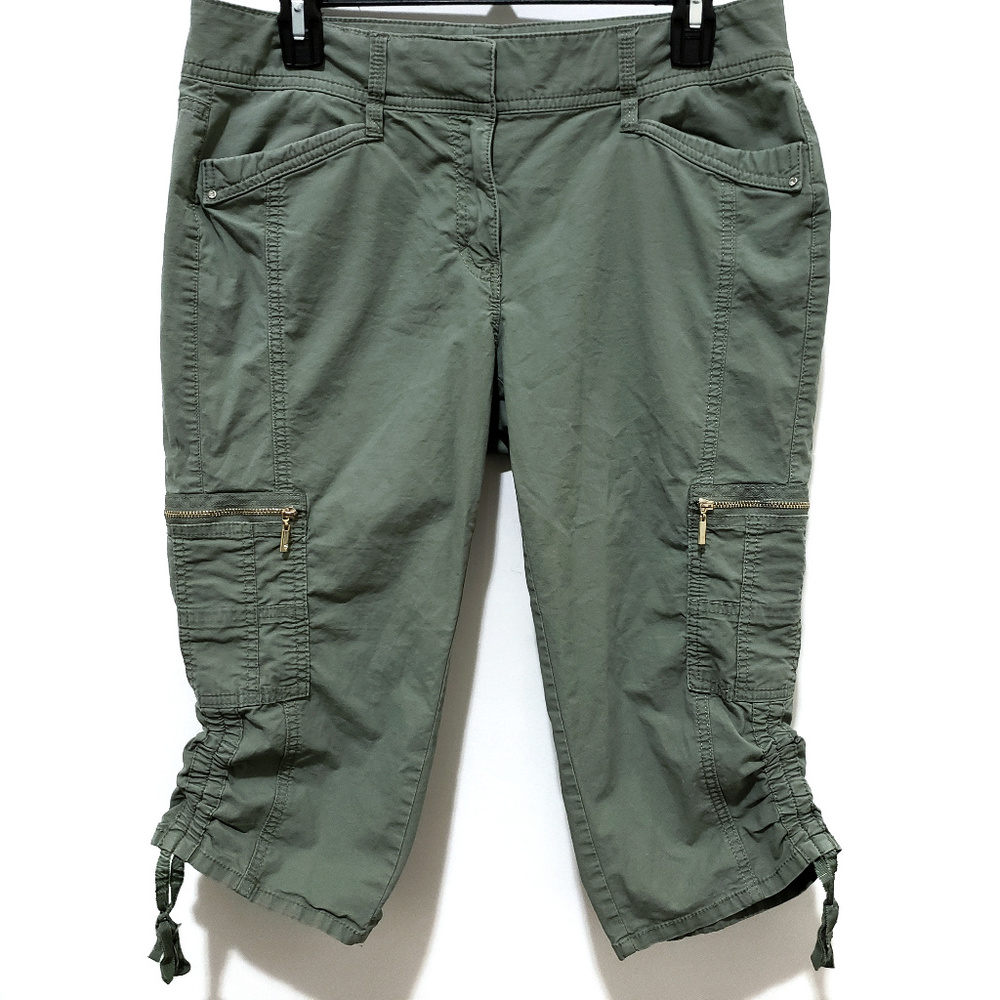 WHBM Crop Moto Chino Capri Olive Green Pants